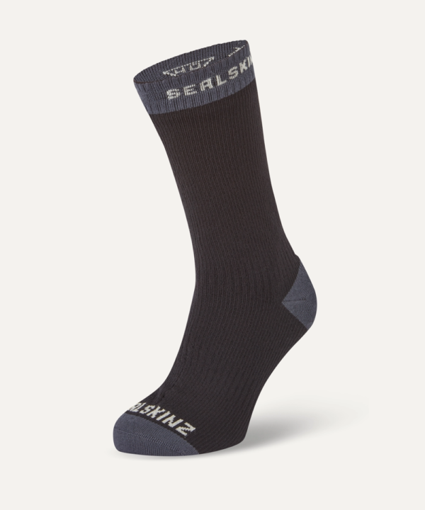 Sealskinz Wiveton Waterproof Sock. Black Front